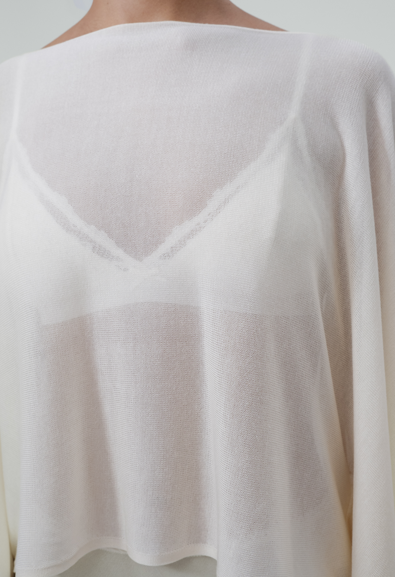 ASTOR SILK BLEND CAPE TOP