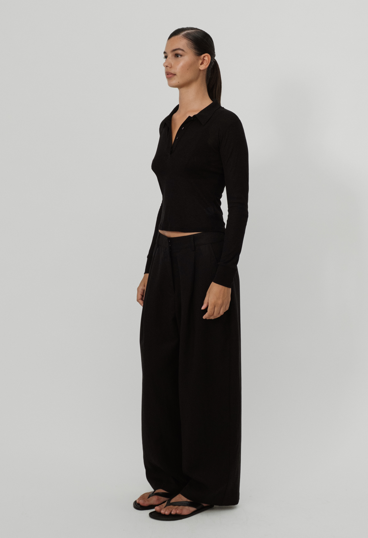 MANON LOW RISE PLEAT FRONT PANTS